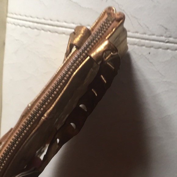 Purse - Picture 4 of 6